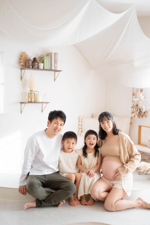 家族みんなで残すマタニティの記念写真