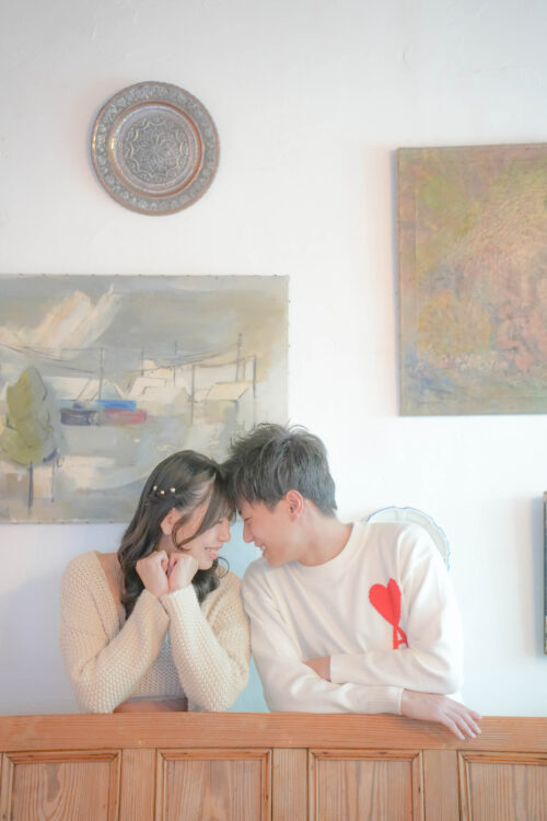 夫婦で自然体で向き合うマタニティフォト